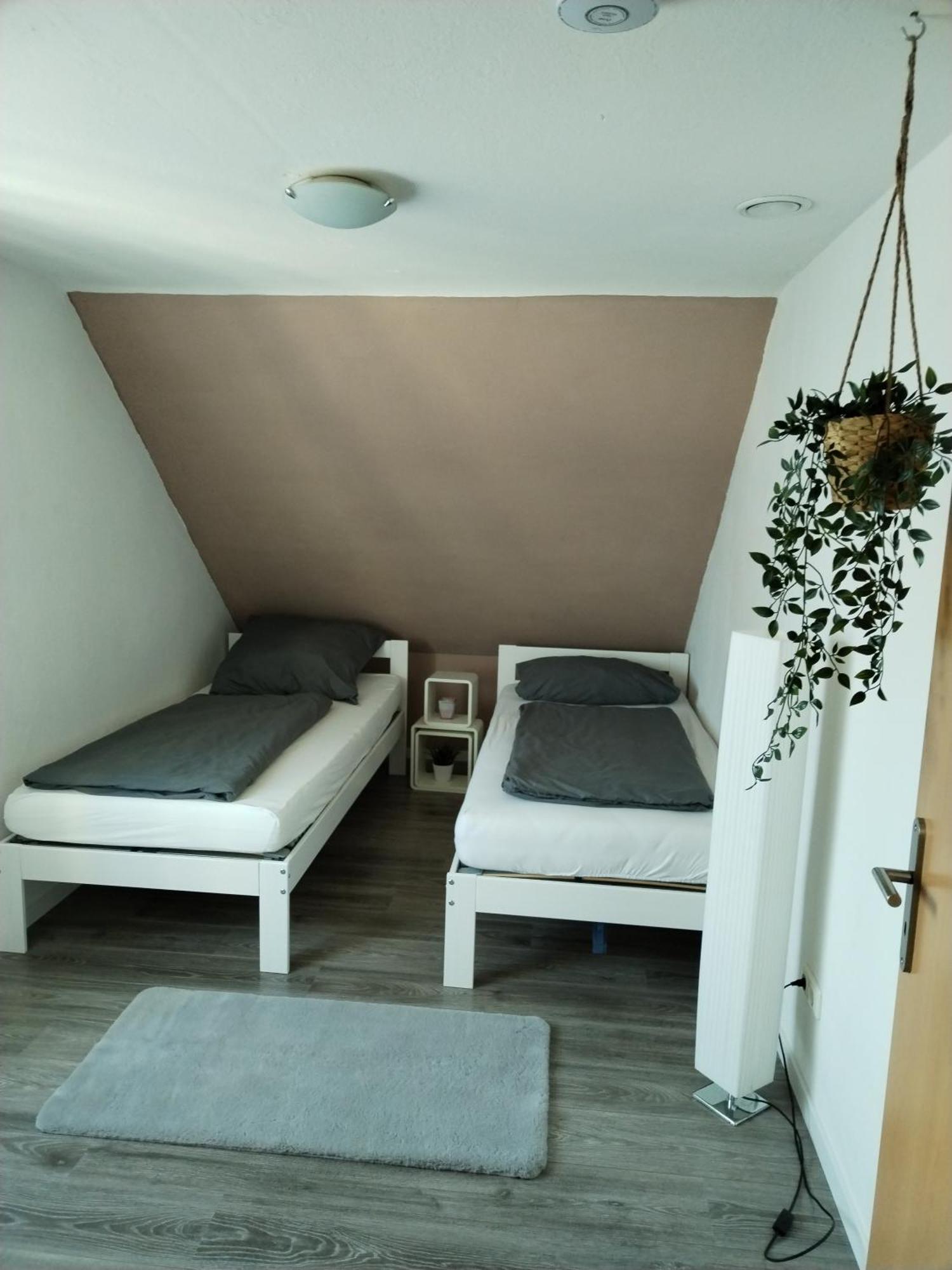 Gemuetliche 5Pers Ferienwohnung "Am Steinbach" Naehe Nuernberg Ruhig Und Gute Anbindung Burgthann Δωμάτιο φωτογραφία